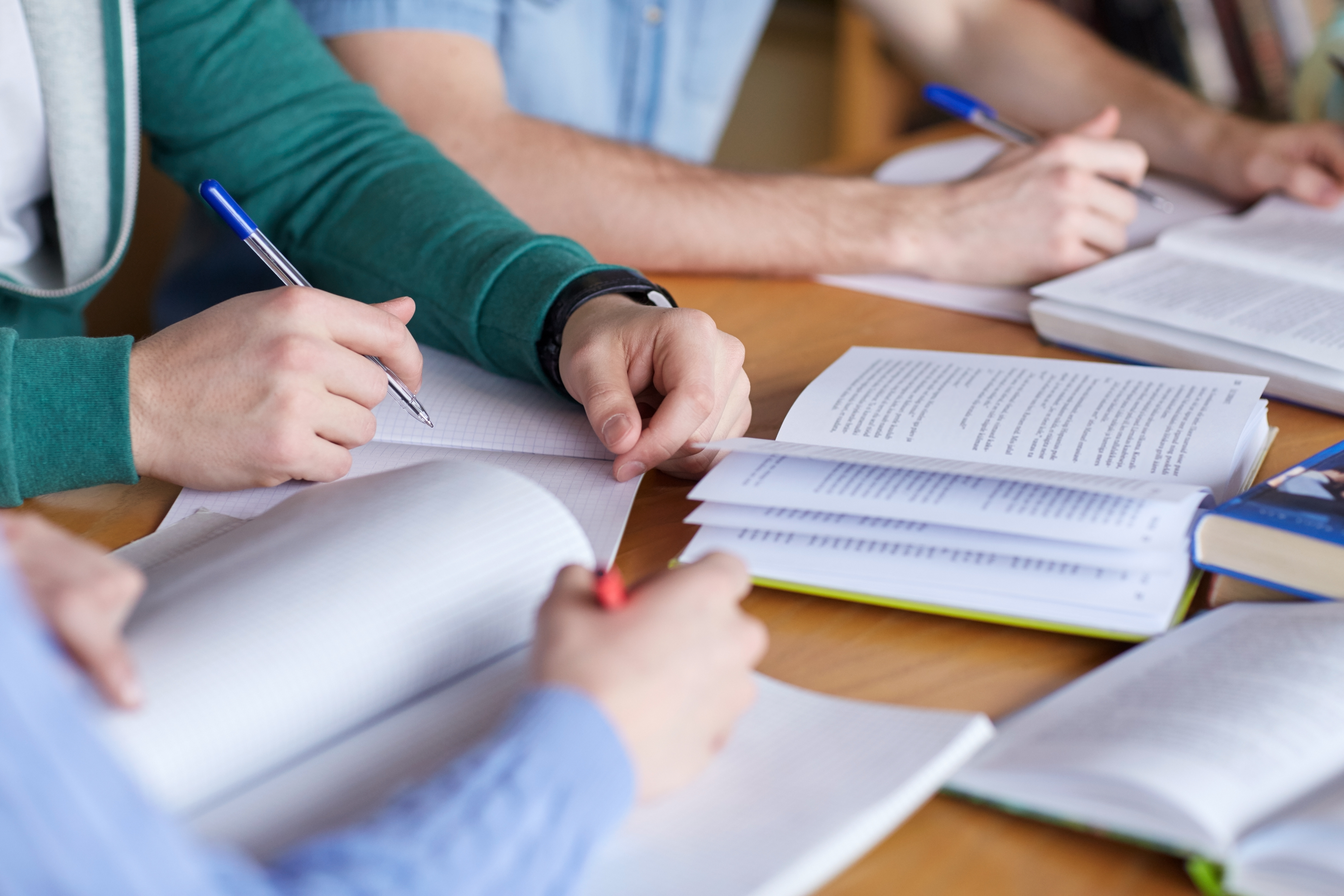 서브 비주얼 이미지